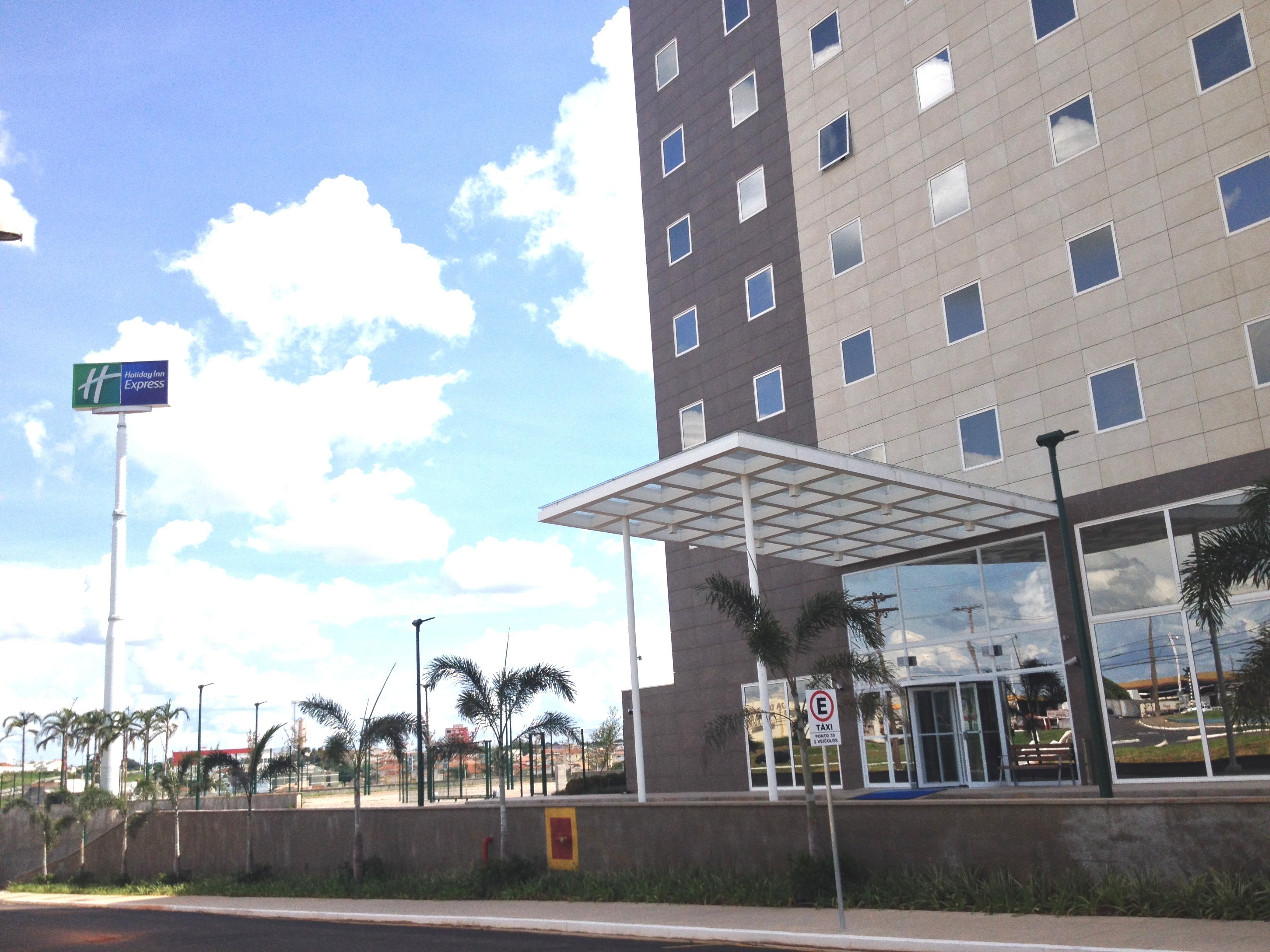 Ihg Opens Holiday Inn Express Marilia Hotel In Sao Paulo State