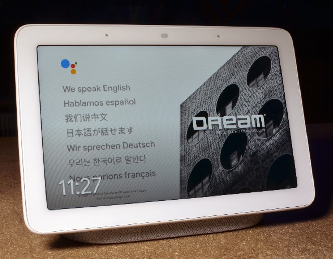 Google Assistant S Interpreter Mode Helps International Hotel Guests Translate Across 29 Languages