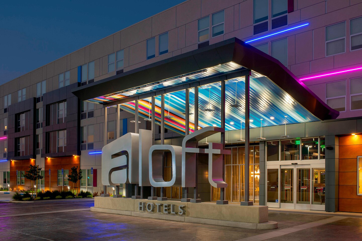 aloft hotel to maryland live casino