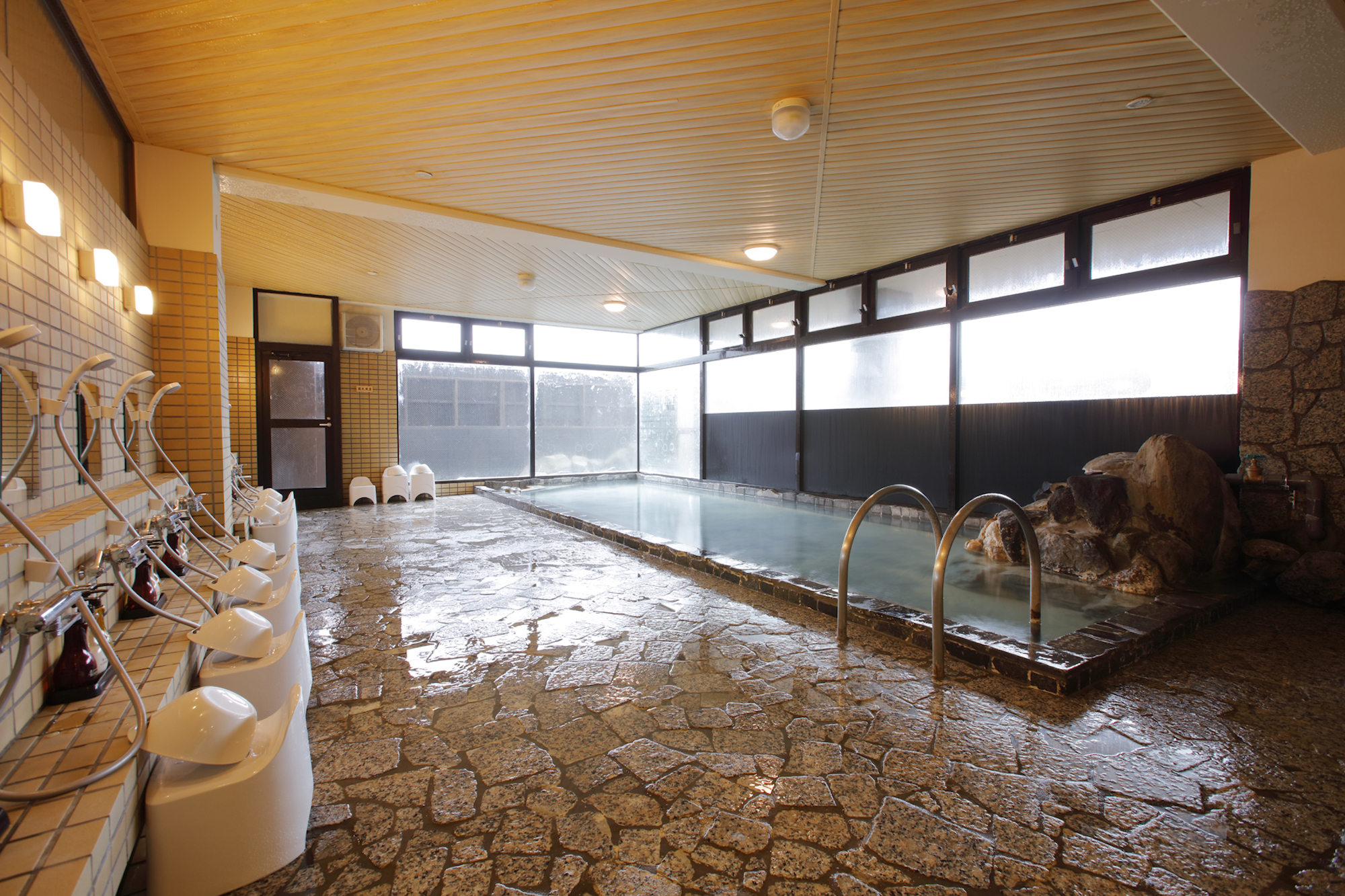 Yunokawa Onsen Emi Hakodateya — Photo by Booking.com