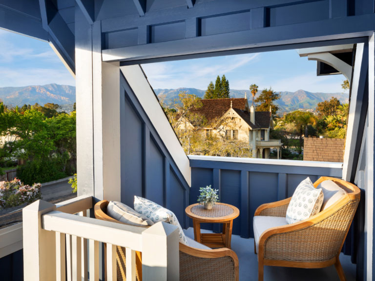 Hideaway, Santa Barbara, CA — Photo by BLLA