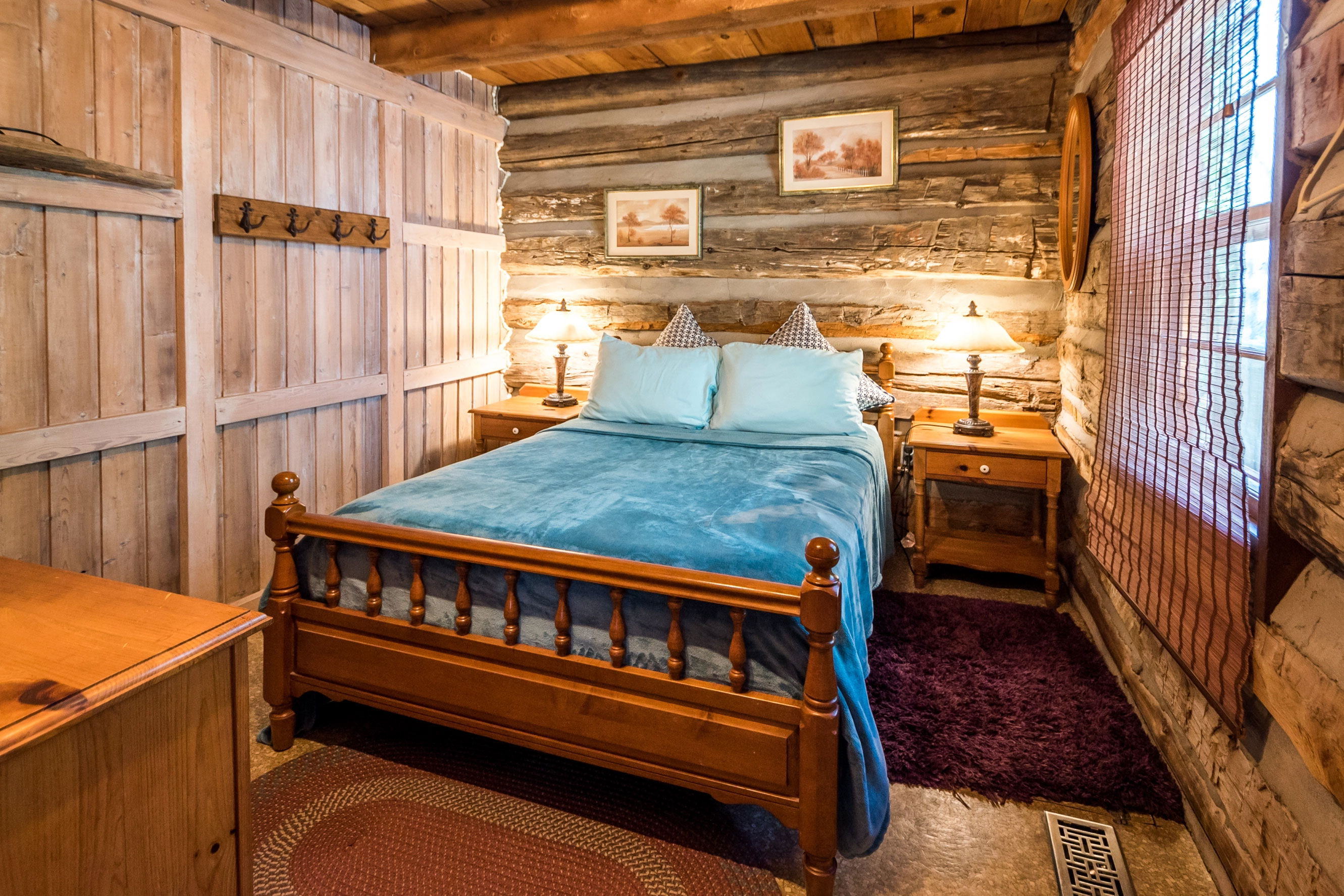 Beautiful Waterfront Cottage, Bailieboro, Ontario — Photo by Airbnb