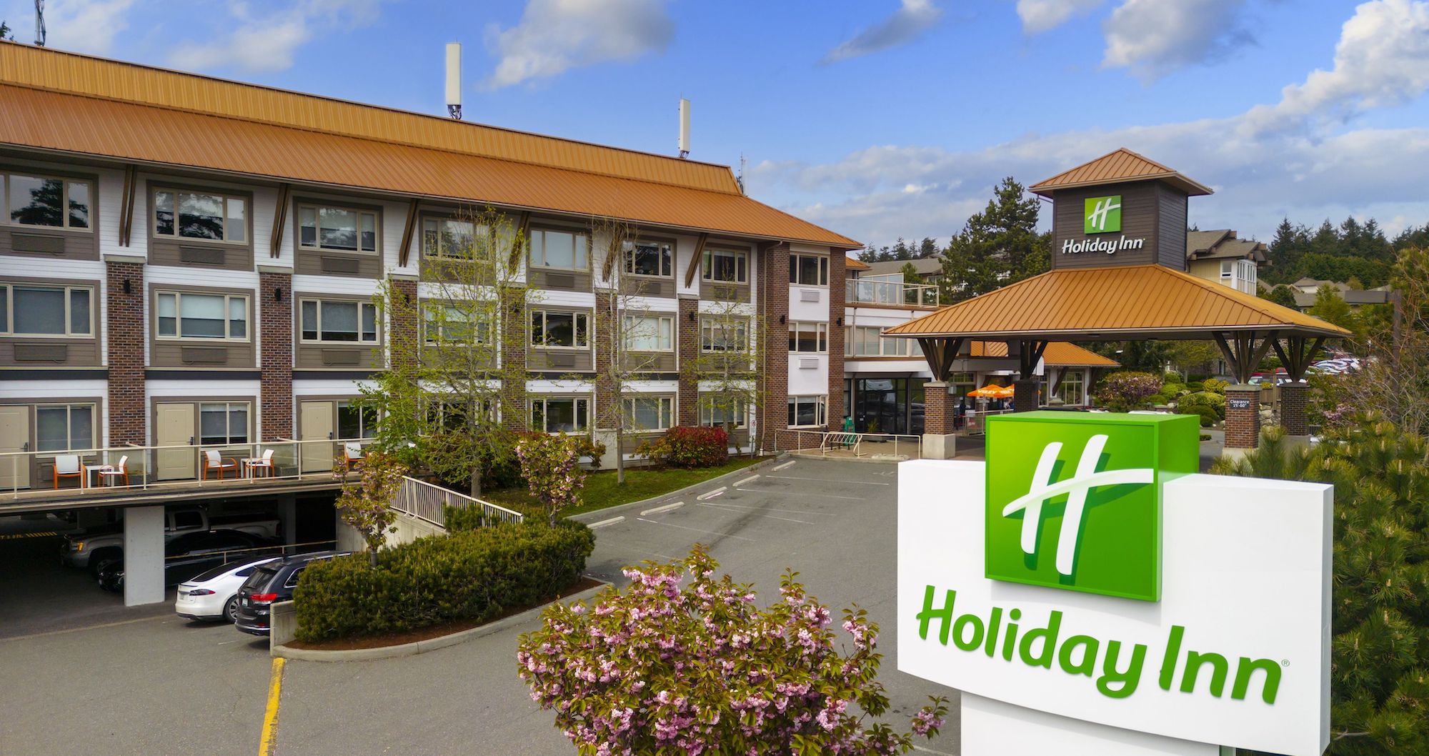 Holiday Inn Victoria - Elk Lake, nestled Royal Oak area Saanich Community of Victoria, British Columbia— Photo by IHG