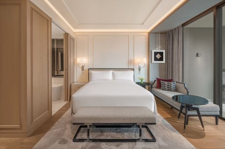 The Ritz-Carlton, Bangkok Debuts in Thailand thumbnail