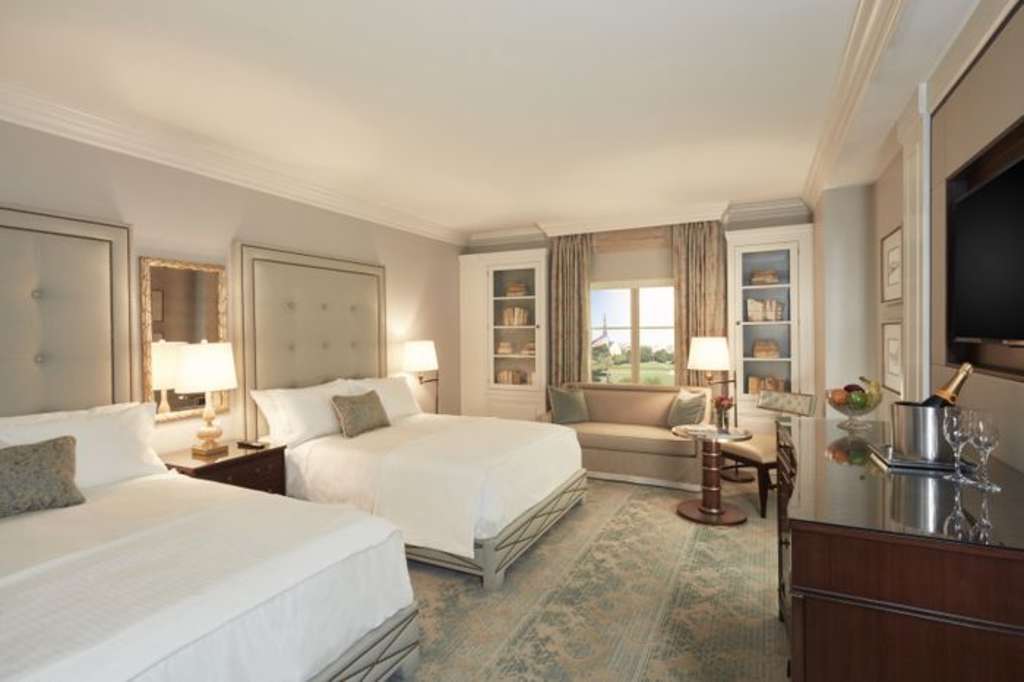 Hotel Rooms & Suites in Charleston, SC