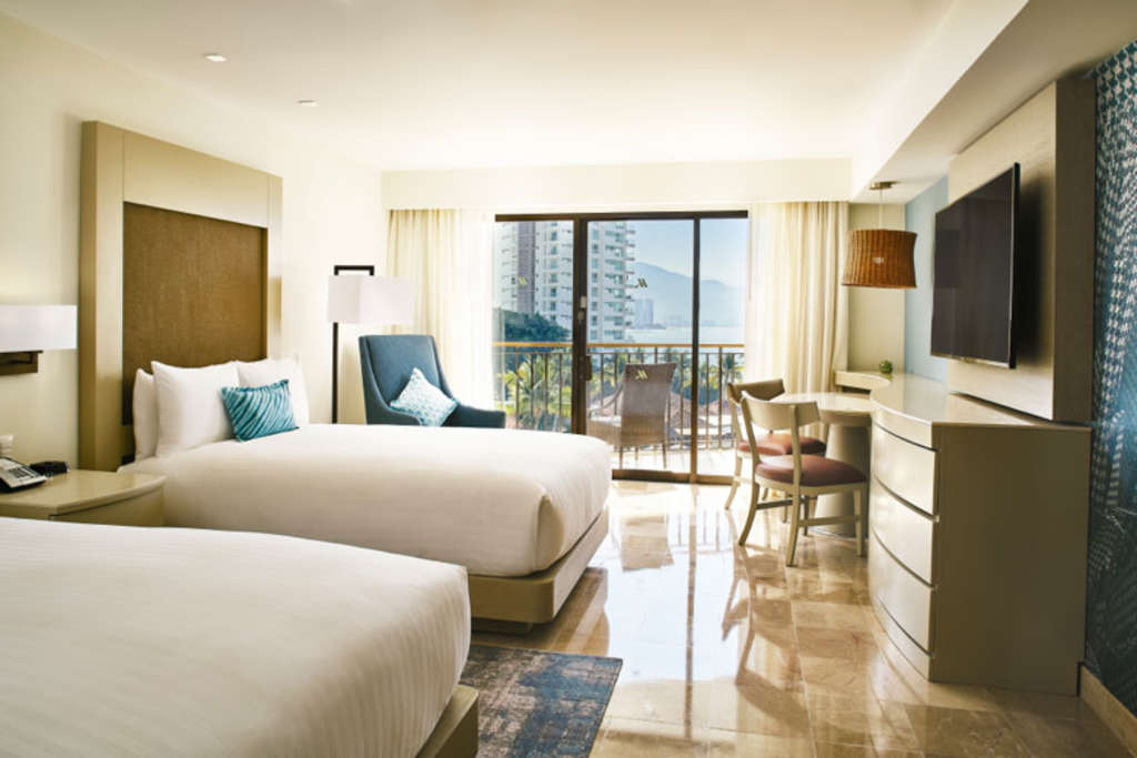 Marriott Puerto Vallarta Resort Spa Shines With Guest Room Renovations Hospitality Net