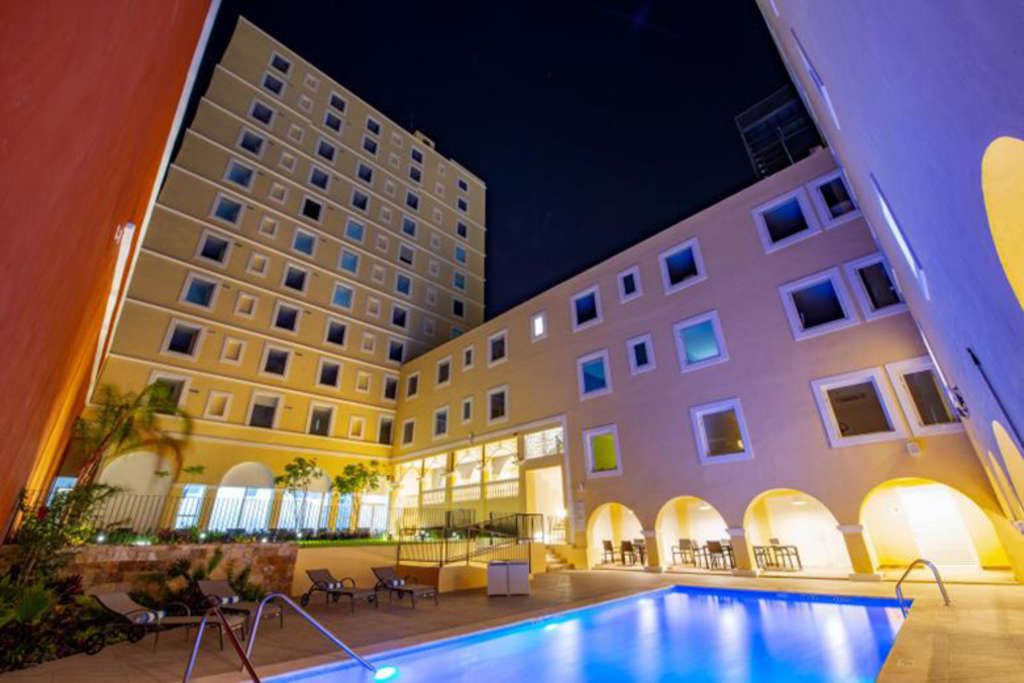 Holiday Inn Express Merida Centro Hotel Opens In Yucatan - 