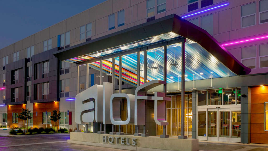 A M Hotels And Strand Hospitality Open Aloft Dallas Euless