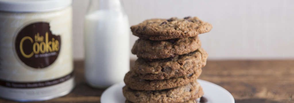 Αποτέλεσμα εικόνας για DoubleTree by Hilton Celebrates National Cookie Day with Free Chocolate Chip Cookies Across the U.S