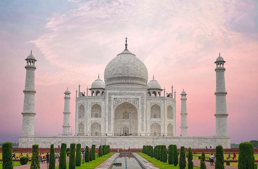 Rediscover History: An Insightful Look at India's Heritage on Sightseeing Tours - Modern Interpretations and Preservation Efforts