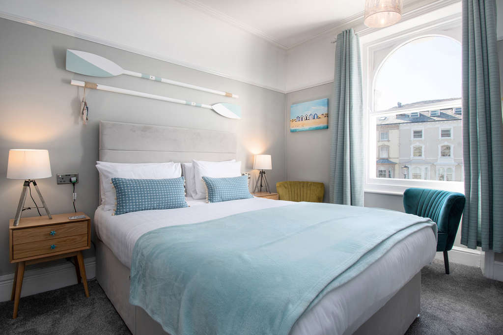 Beachside Guest House — Photo by Booking.com