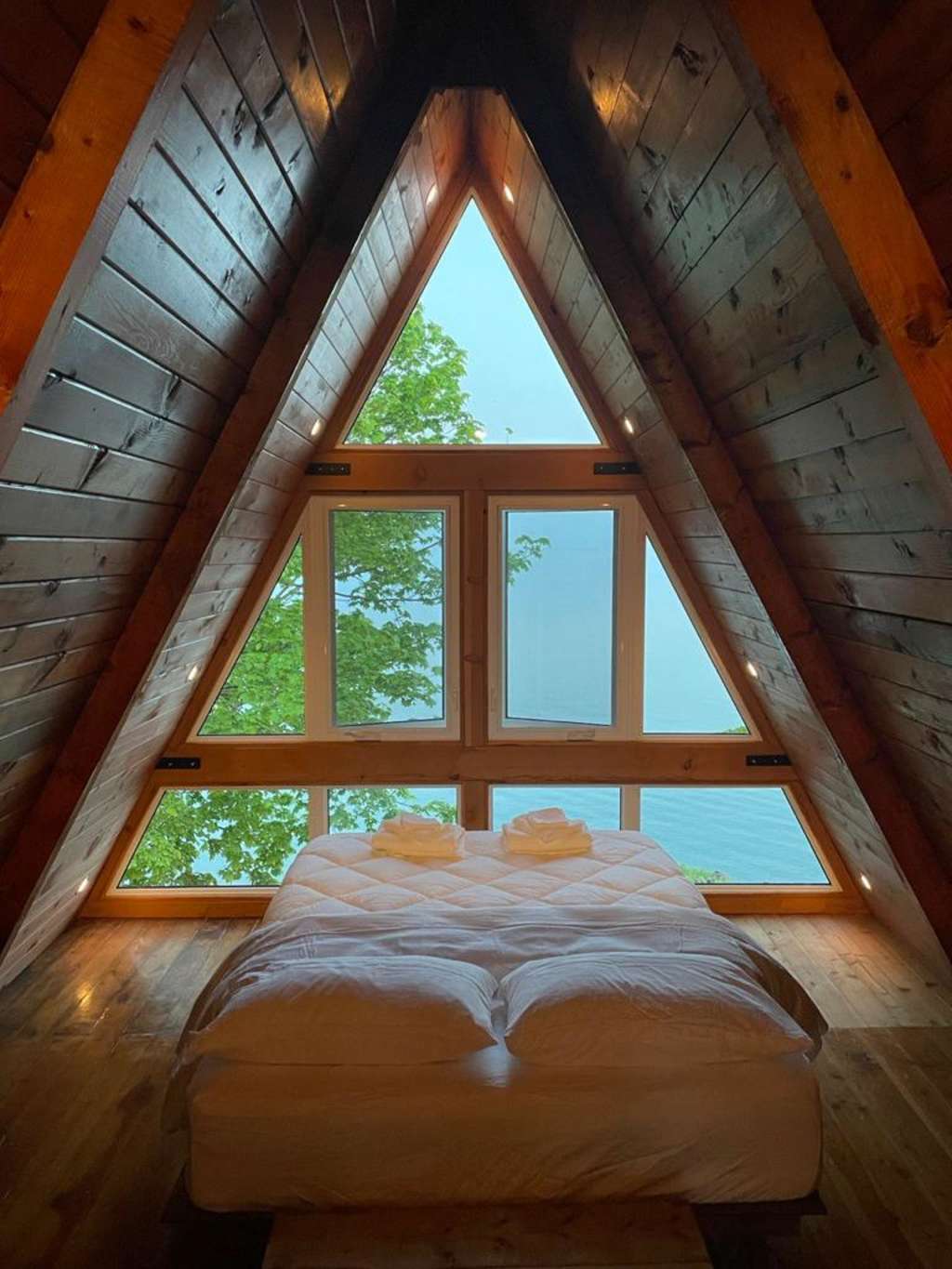 "A" Couples Waterfront Cottage, Lowbanks, Ontario — Photo by Airbnb