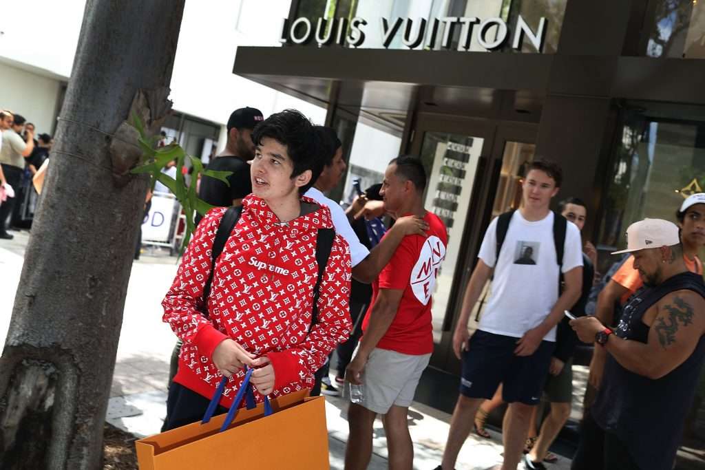 Supreme Louis Vuitton Photos and Premium High Res Pictures - Getty Images