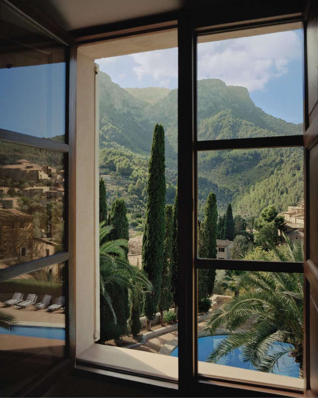 A room with a beautiful view – La Residencia, A Belmond Hotel — Photo by Shiji